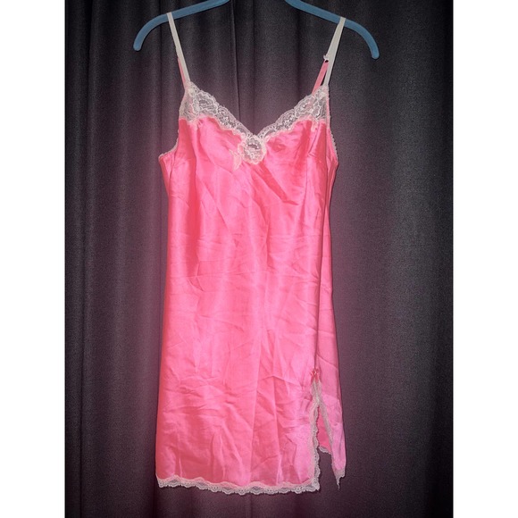 chinese dress ladies Versace 2002 Vintage Pink Lace Mermaid Dress (XS) – Rixt Archives main image 0